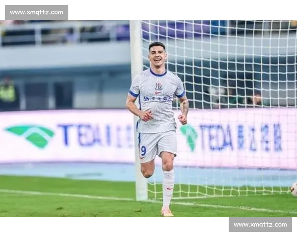 申花锋线迎救兵！米内罗伤缺 4 个月，新援阿苏埃火线加盟